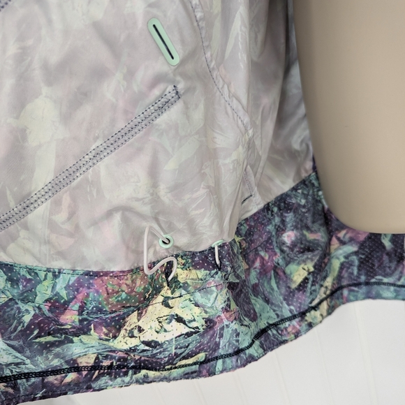 LULULEMON Miss Misty Jacket II in Iridescent Multi Sz 6 - Picture 12 of 16
